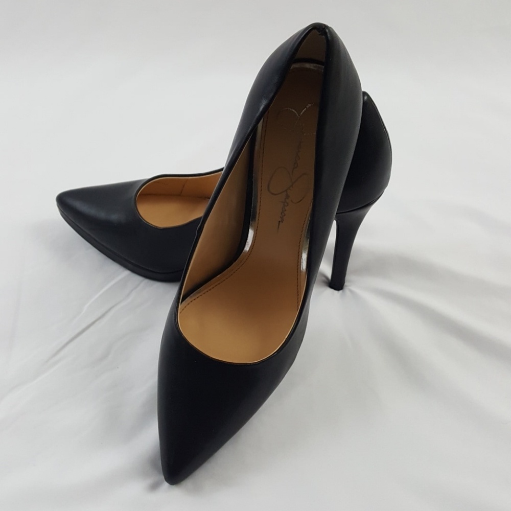 Jessica Simpson's Pointy Patent Heels